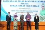 Majlis Penyampaian Geran Bantuan Kewangan Kepada Rumah Ibadat Selain Islam