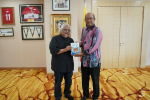 YBhg. Prof Ulung Datuk Dr. Shamsul Amri Baharuddin, Pengarah dan Pengasas Institut Kajian Etnik telah mengadakan kunjugan hormat kepada YBhg. Datuk Azman Bin Mohd Yusof, Ketua Setiausaha Kementerian Perpaduan Negara 