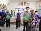 Sumbangan Bakul Makanan RT Cares KRT Mahsuri   