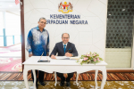 Kunjungan hormat daripada Ketua Setiausaha Kementerian Perpaduan Negara kepada Menteri Perpaduan Negara 